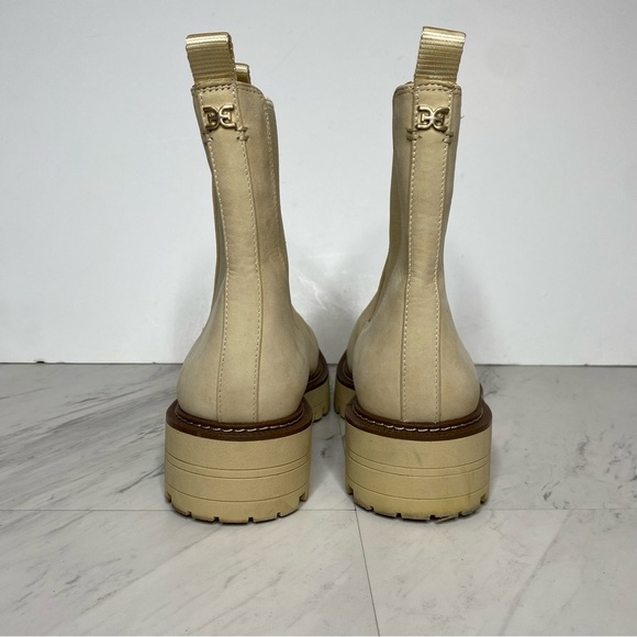 Sam Edelman Laguna Cream Nubuck Lug Sole Chelsea Boot 7 1/2 W - Picture 3 of 16